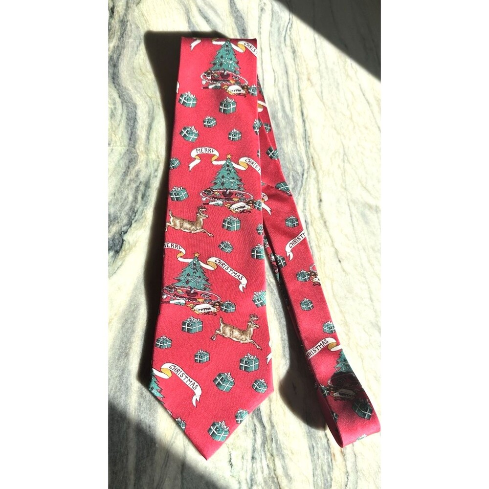 Joe Boxer Merry Christmas Neck Tie Red Trees Reindeer Presents Decorations
